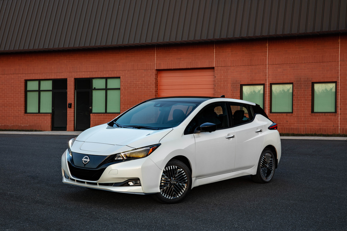 Nissan Leaf Price, Cost to Charge & Charge Time